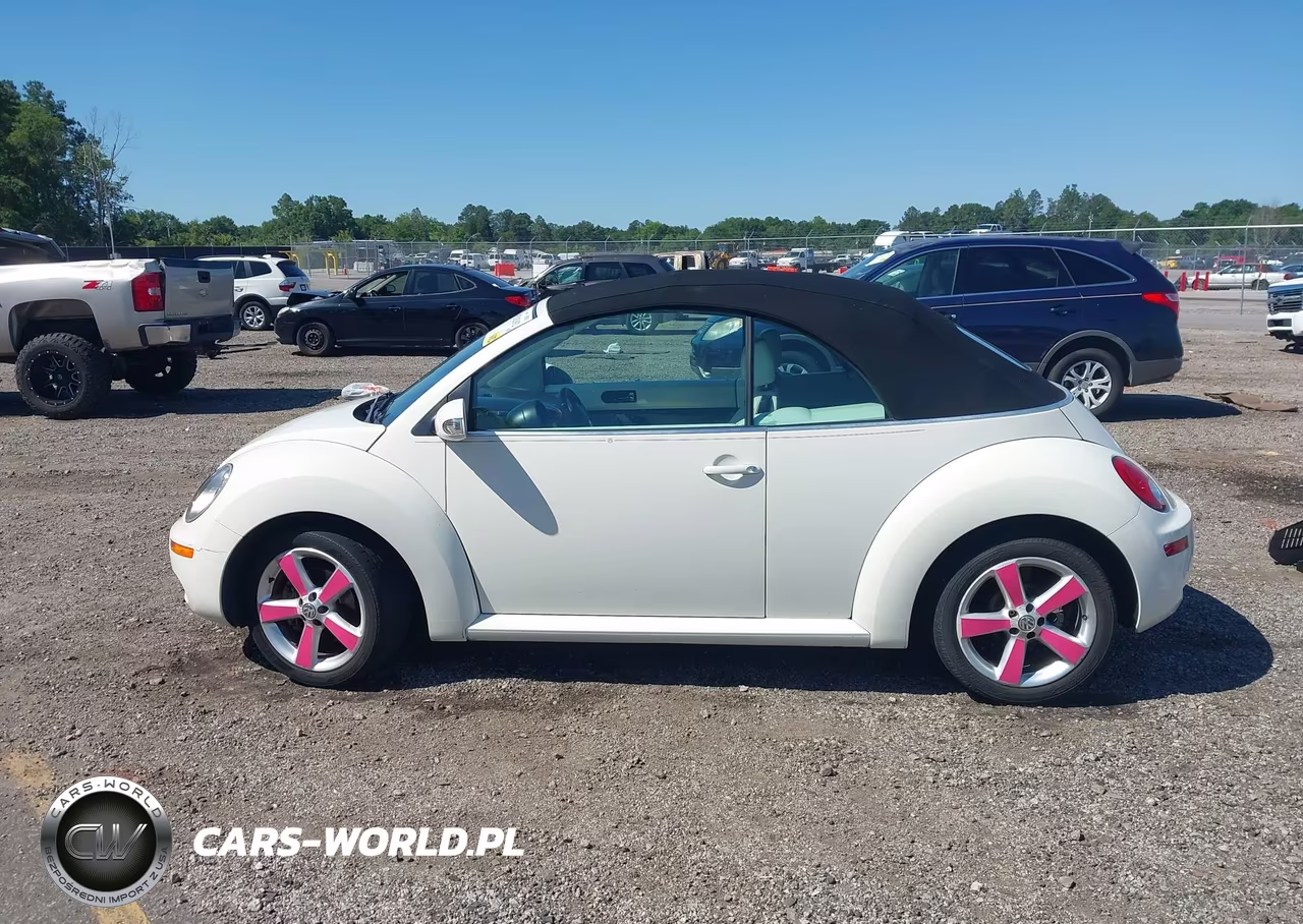 2007 Volkswagen New Beetle Triple White VIN:3VWFF31Y97M423582 - 15