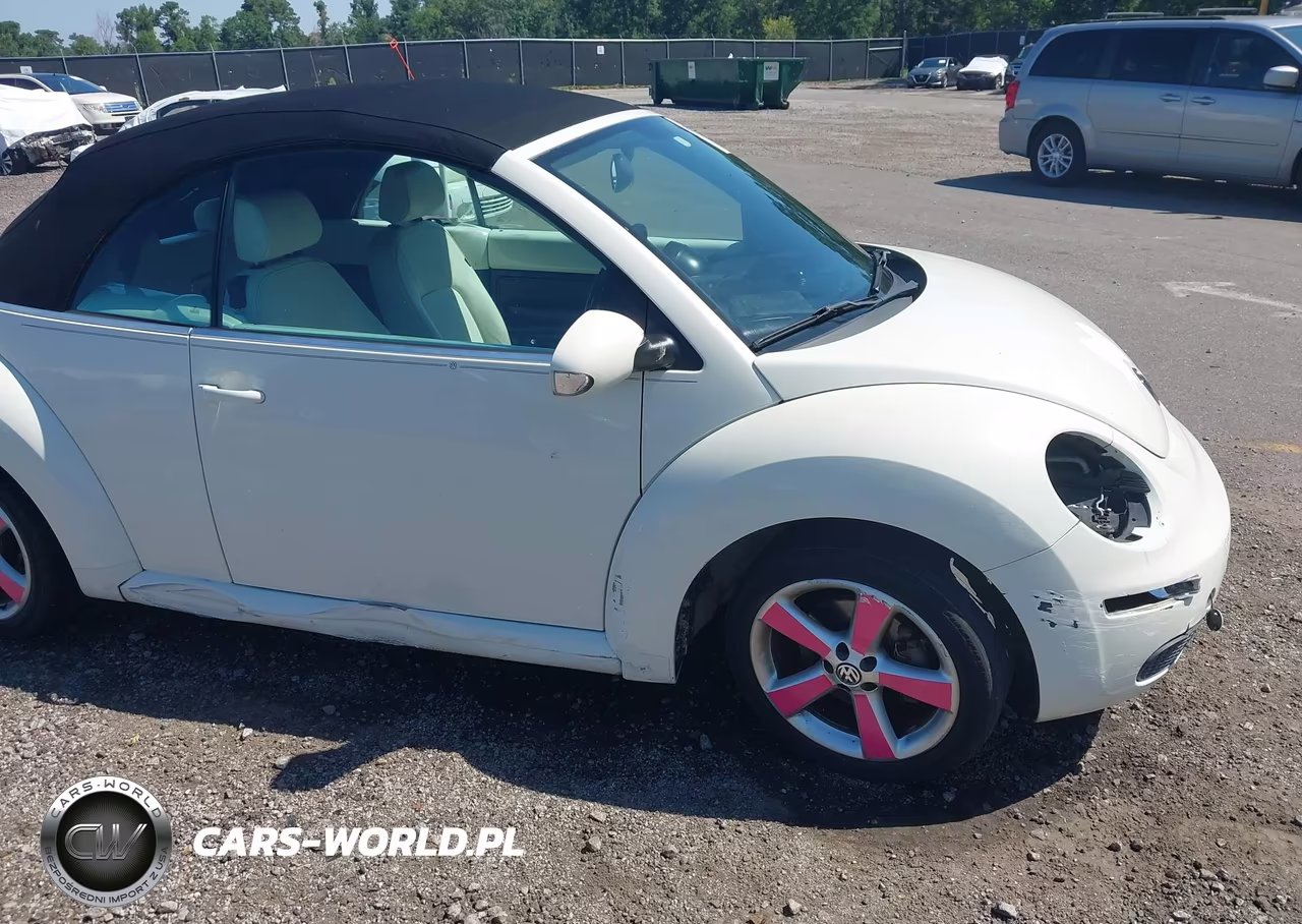 2007 Volkswagen New Beetle Triple White VIN:3VWFF31Y97M423582 - 6