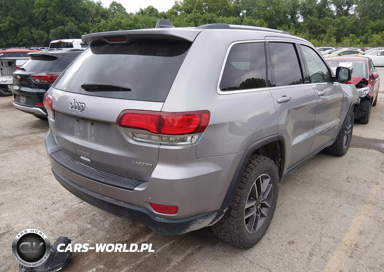 2020 Jeep Grand Cherokee Laredo E 4X4 VIN:1C4RJFAGXLC153443 - 4