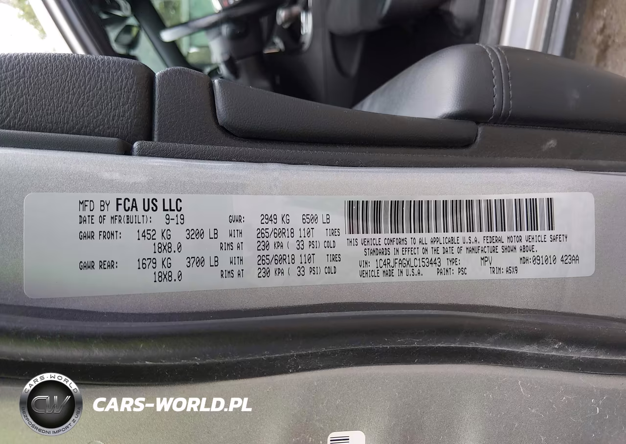 2020 Jeep Grand Cherokee Laredo E 4X4 VIN:1C4RJFAGXLC153443 - 9