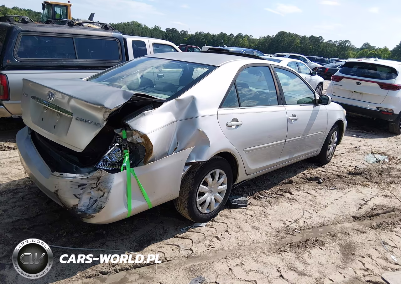 2005 Toyota Camry Le VIN:4T1BE32K55U992416 - 4