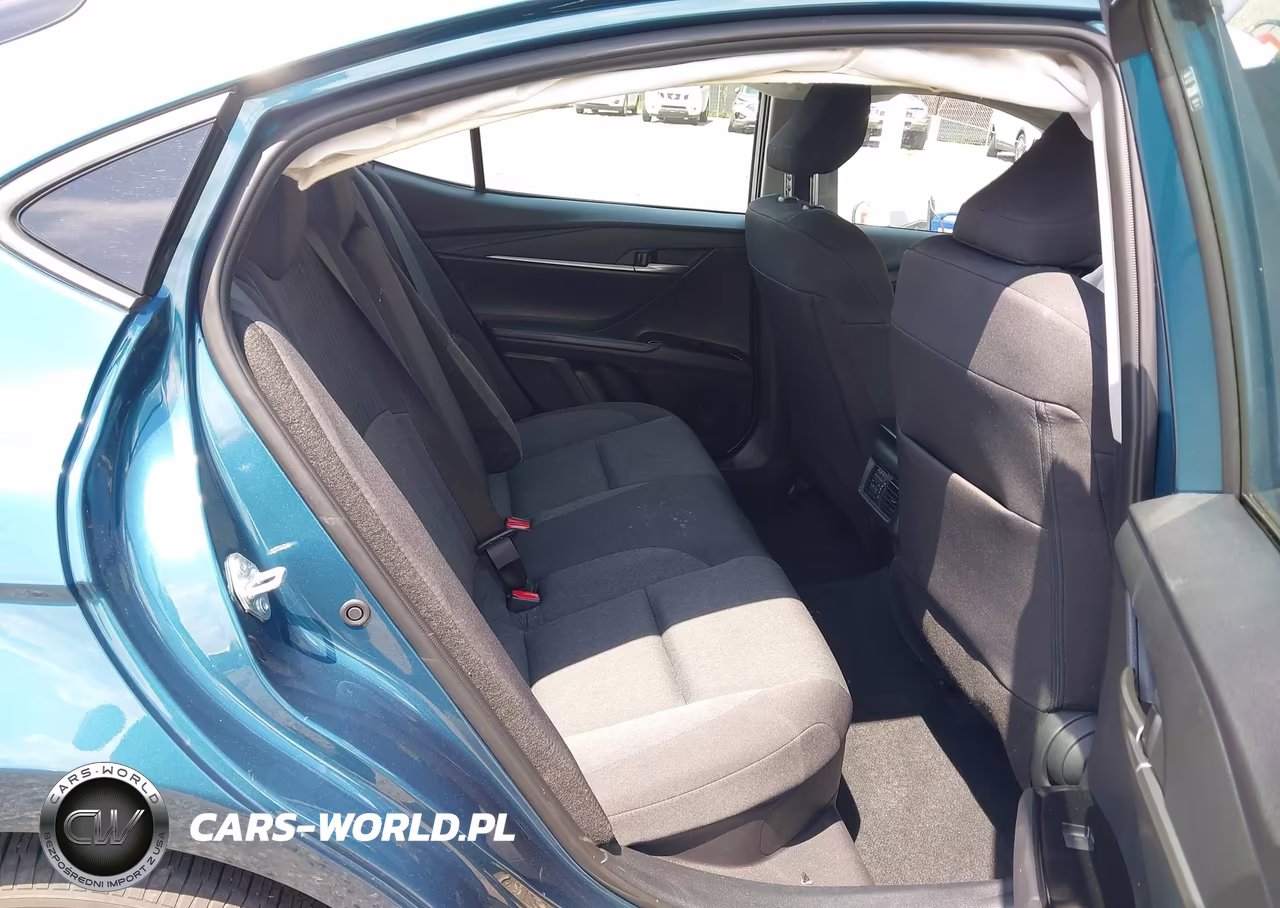 2025 Toyota Camry Le VIN:4T1DAACK7SU186998 - 8