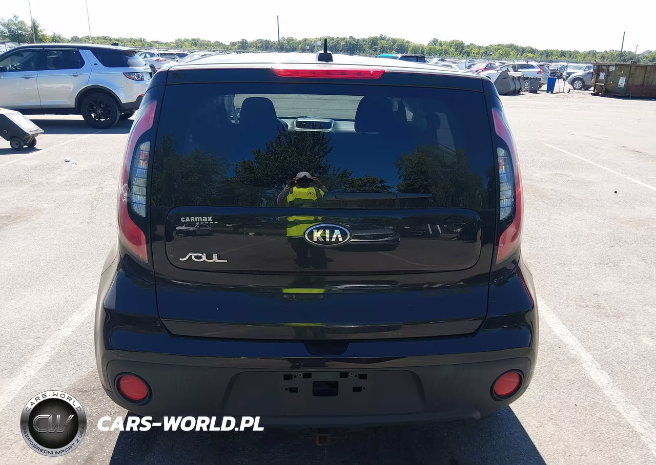 2018 Kia Soul VIN:KNDJN2A28J7589857 - 16