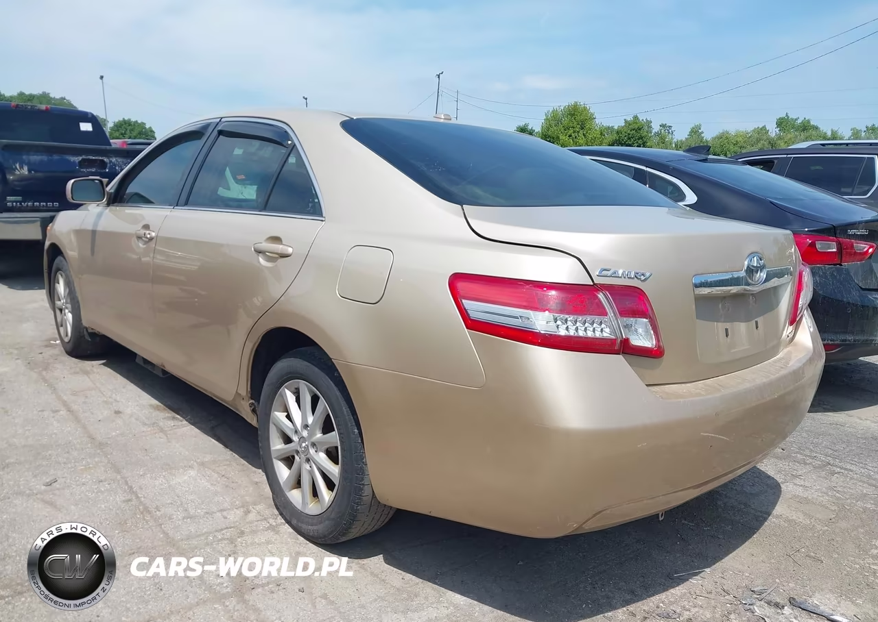2010 Toyota Camry Xle VIN:4T4BF3EK6AR061612 - 3
