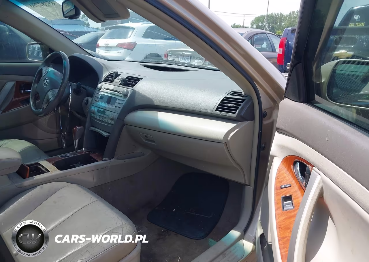 2010 Toyota Camry Xle VIN:4T4BF3EK6AR061612 - 5