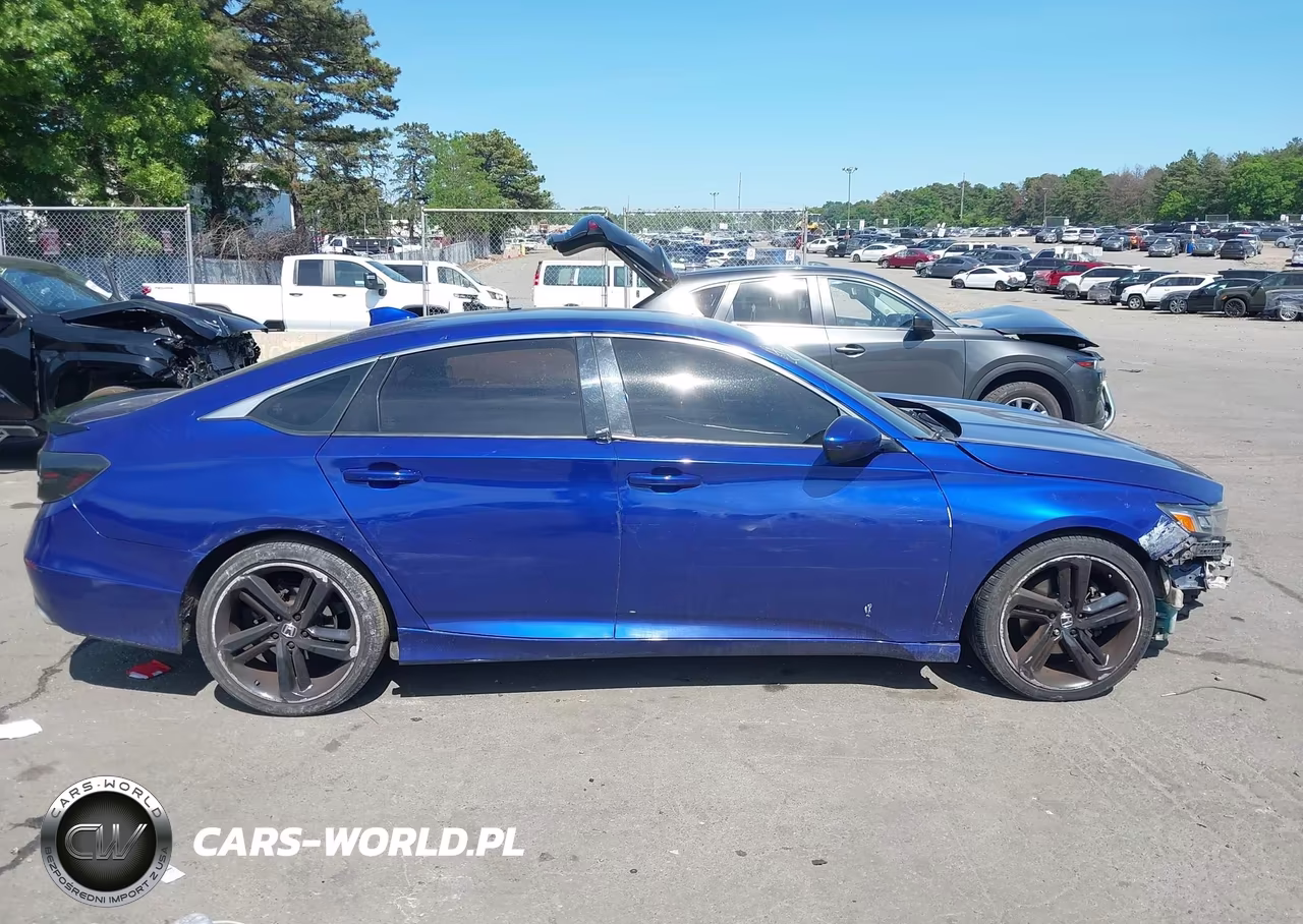 2018 Honda Accord Sport VIN:1HGCV1F37JA230122 - 14