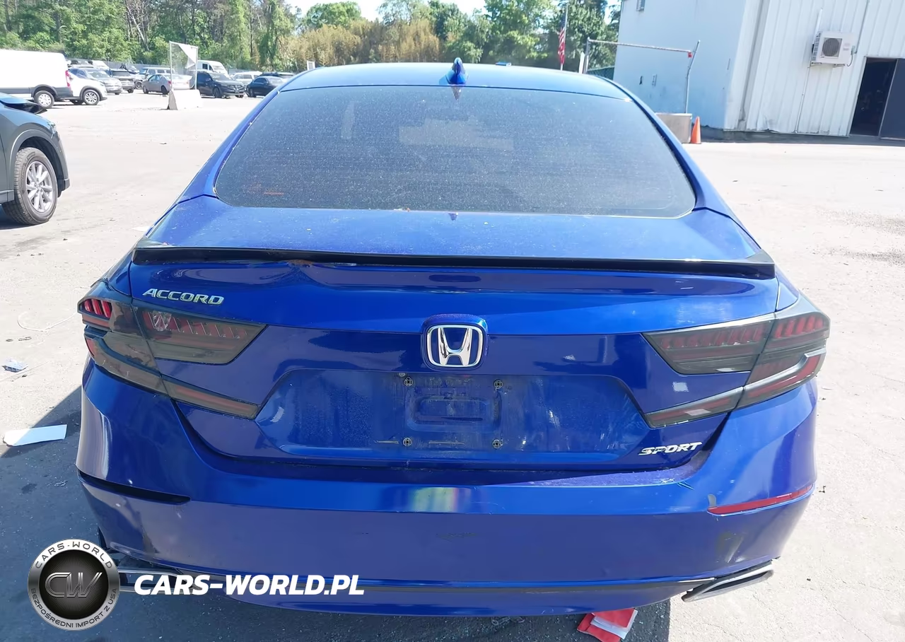 2018 Honda Accord Sport VIN:1HGCV1F37JA230122 - 17