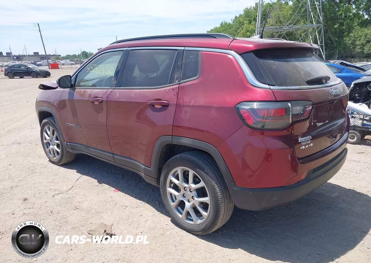 2022 Jeep Compass Latitude Lux 4X4 VIN:3C4NJDFB9NT172413 - 3