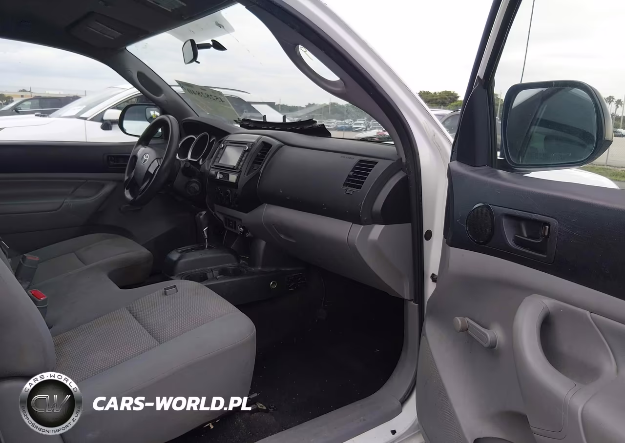 2014 Toyota Tacoma VIN:5TFNX4CN2EX043270 - 5