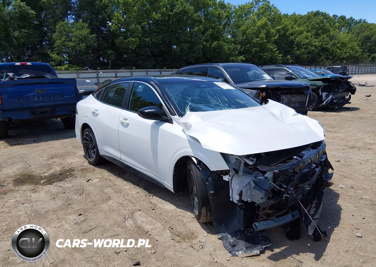 2026 Nissan Sentra Sr – zdjęcie 1 z 16
