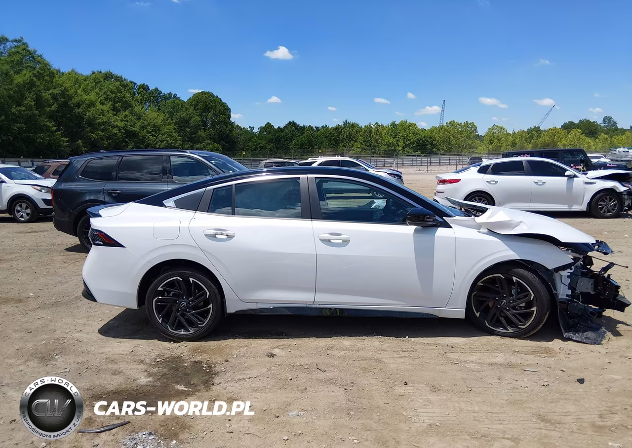 2026 Nissan Sentra Sr VIN:3N1AB9DV6TY270744 - 13