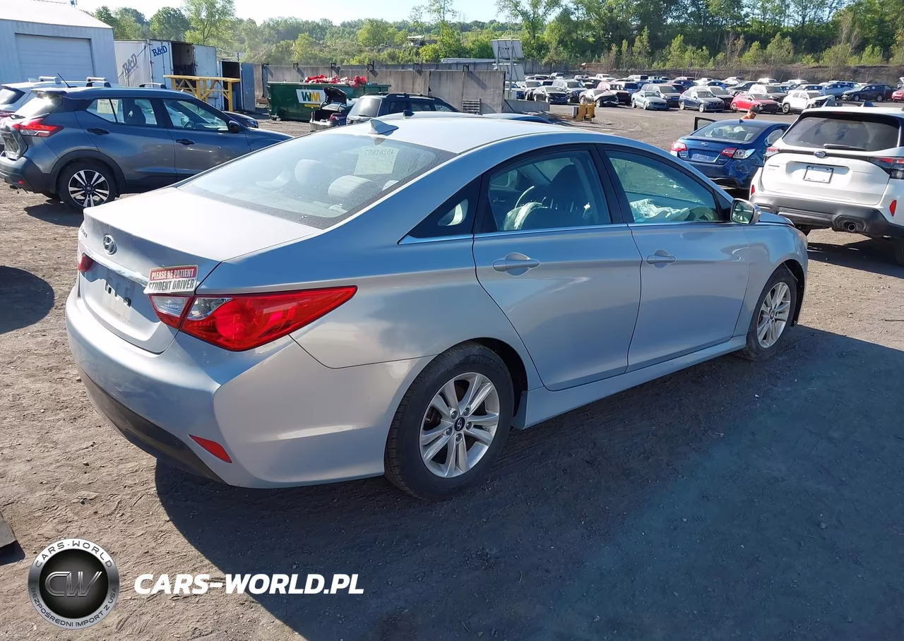 2014 Hyundai Sonata Gls VIN:5NPEB4AC6EH850449 - 4