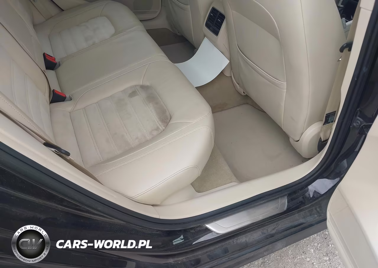 2014 Volkswagen Passat 2.0L Tdi Sel Premium VIN:1VWCN7A32EC070473 - 8