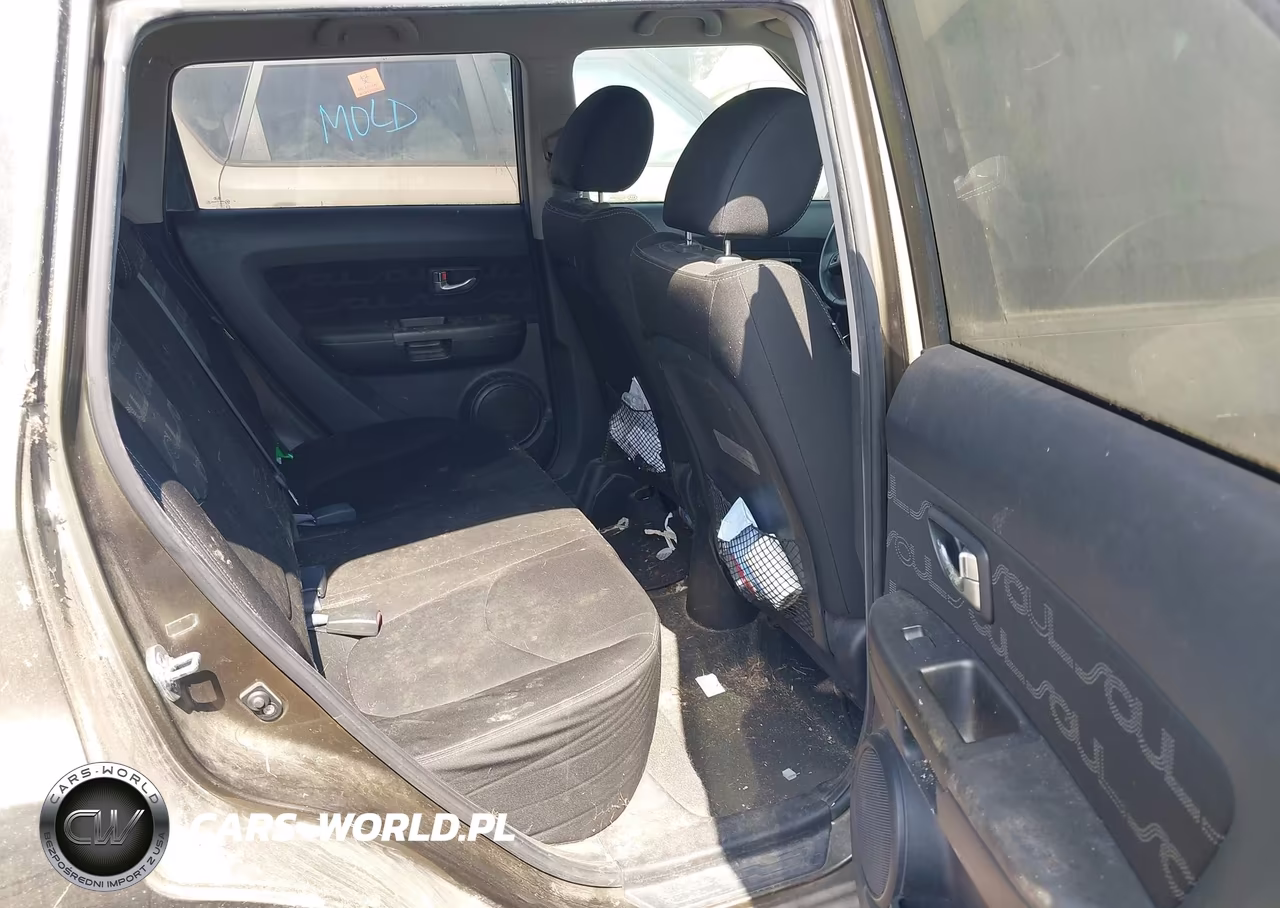 2012 Kia Soul + VIN:KNDJT2A68C7411474 - 8