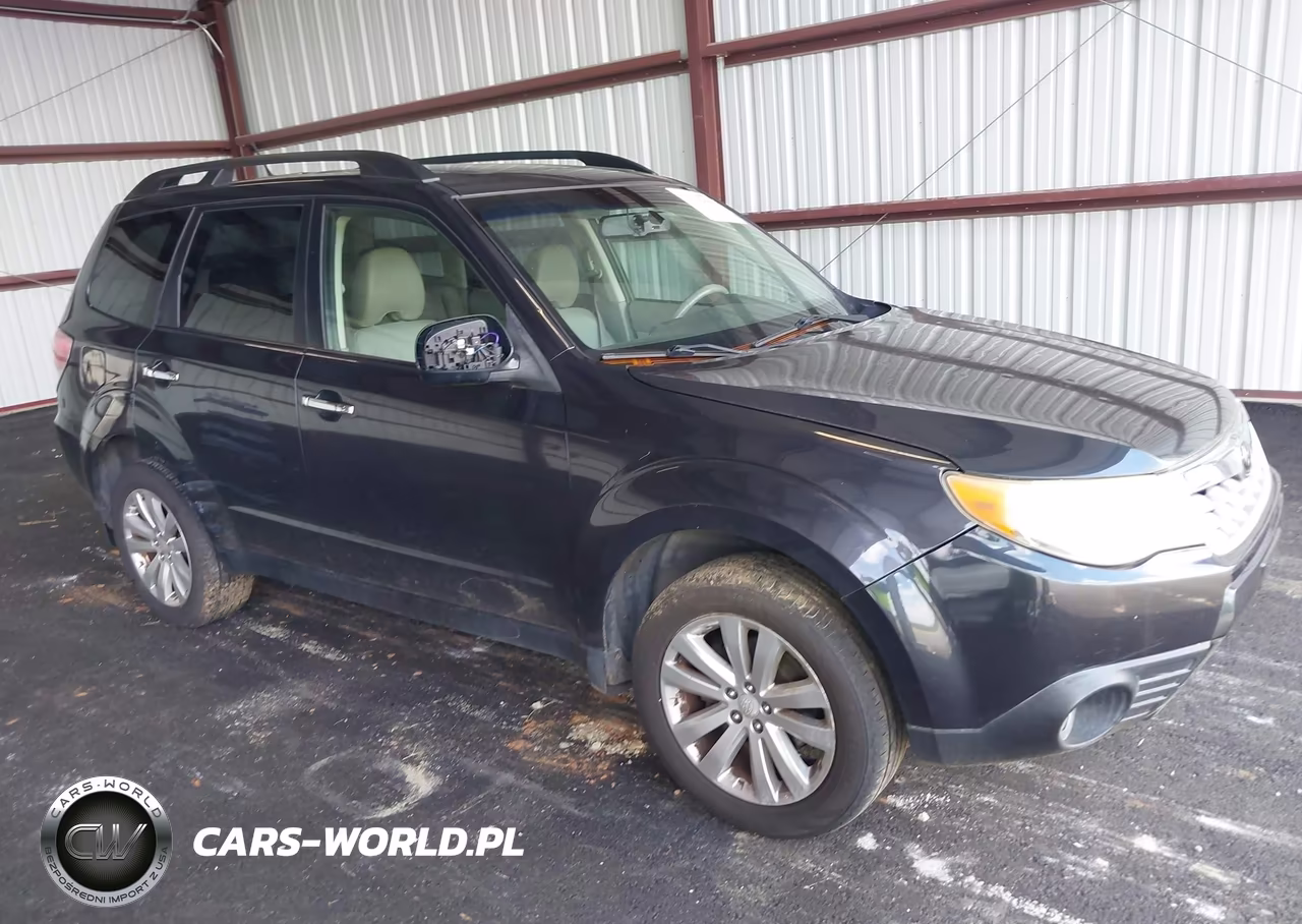 2013 Subaru Forester 2.5X Limited – zdjęcie 1 z 13