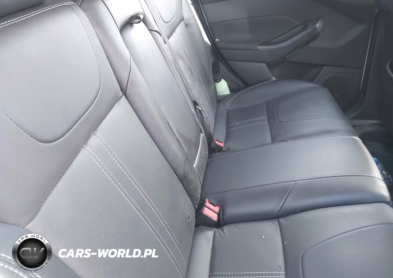 2014 Ford Focus Titanium VIN:1FADP3N22EL147649 - 8