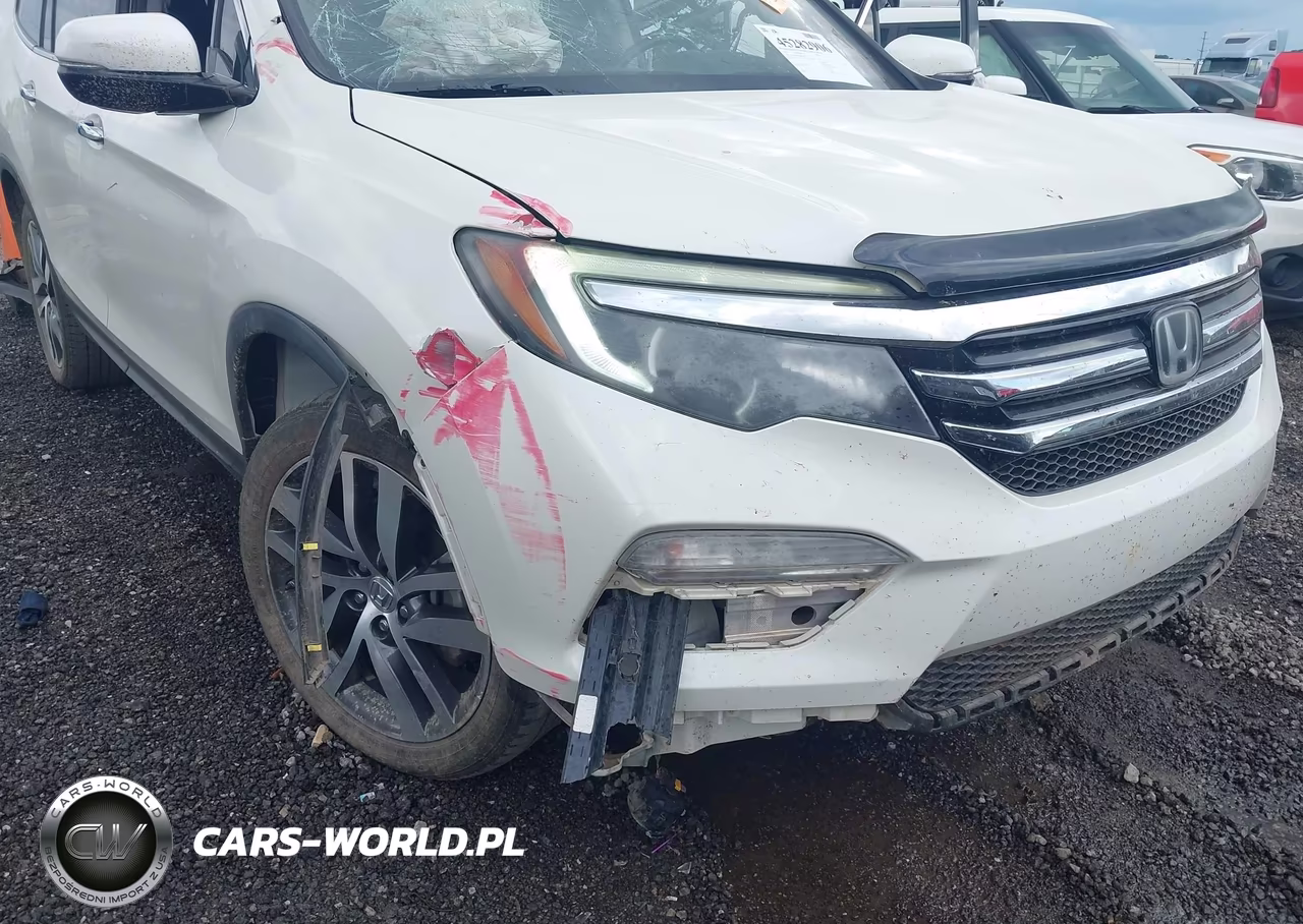 2018 Honda Pilot Elite VIN:5FNYF6H0XJB005458 - 6