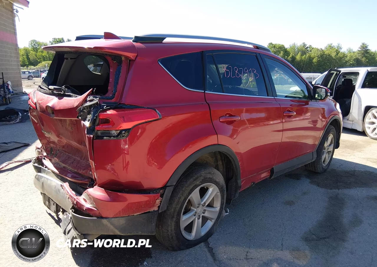 2017 Toyota Rav4 Xle VIN:2T3RFREV3HW587932 - 4