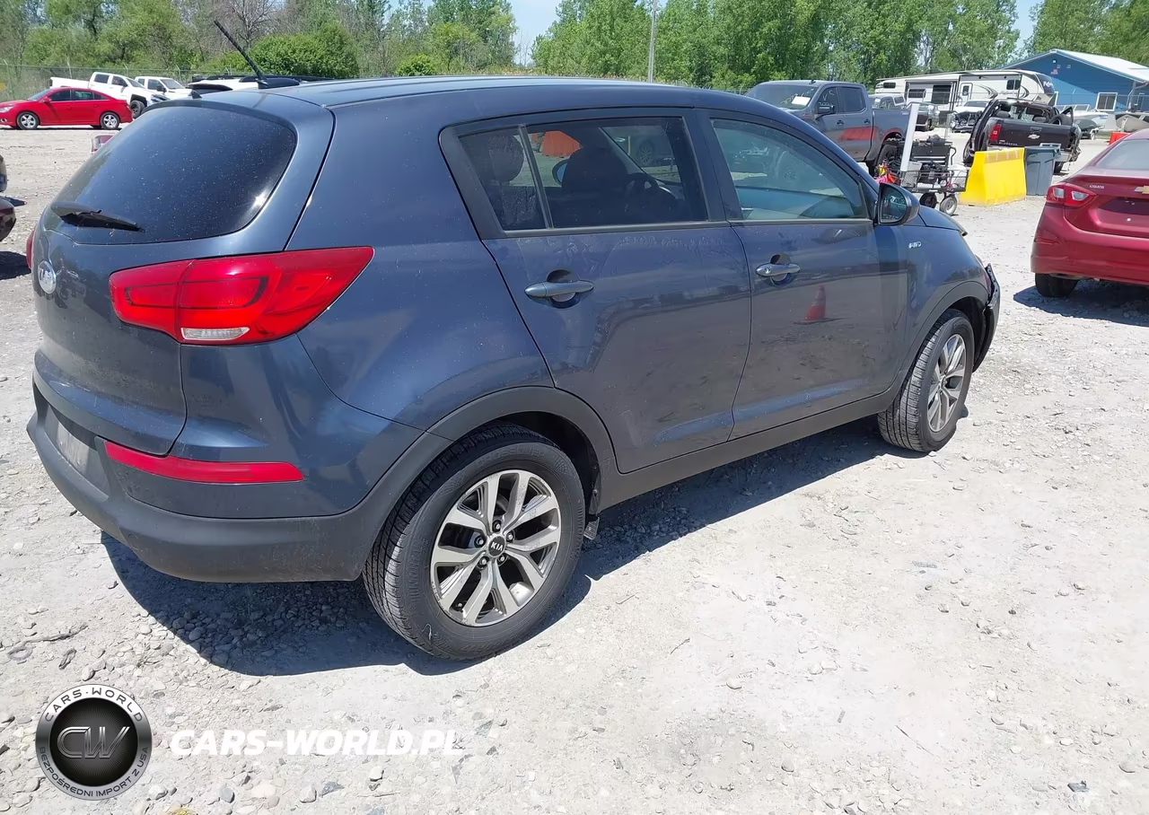 2014 Kia Sportage Lx VIN:KNDPBCAC6E7558128 - 4