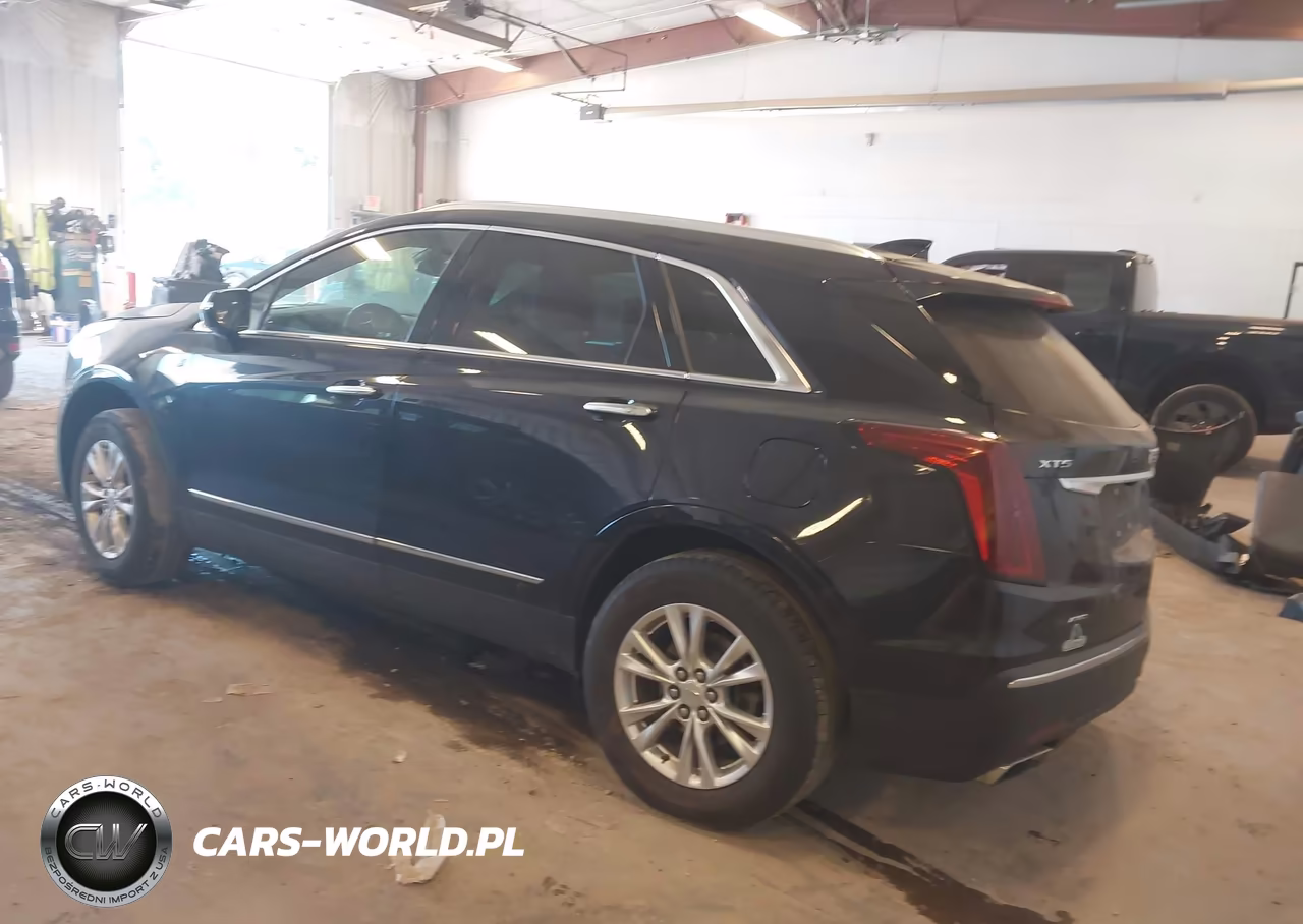 2021 Cadillac Xt5 Awd Luxury VIN:1GYKNBR42MZ231635 - 3