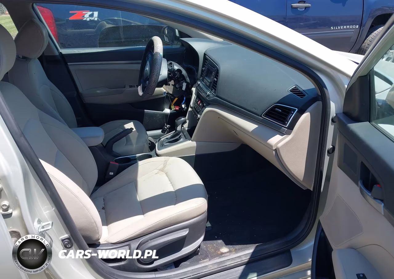2017 Hyundai Elantra Se VIN:KMHD74LF9HU330420 - 5