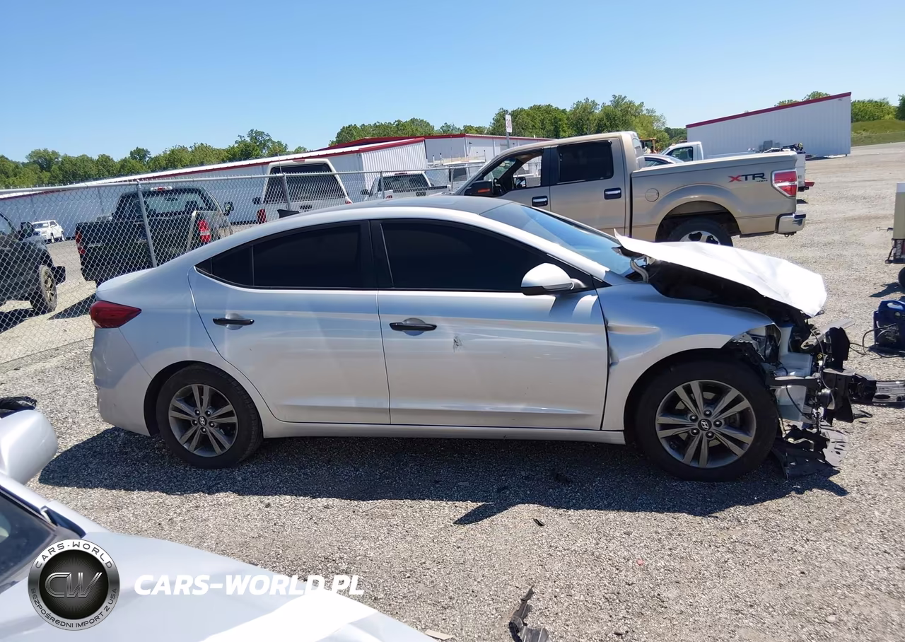 2018 Hyundai Elantra Value Edition VIN:5NPD84LF7JH339599 - 14