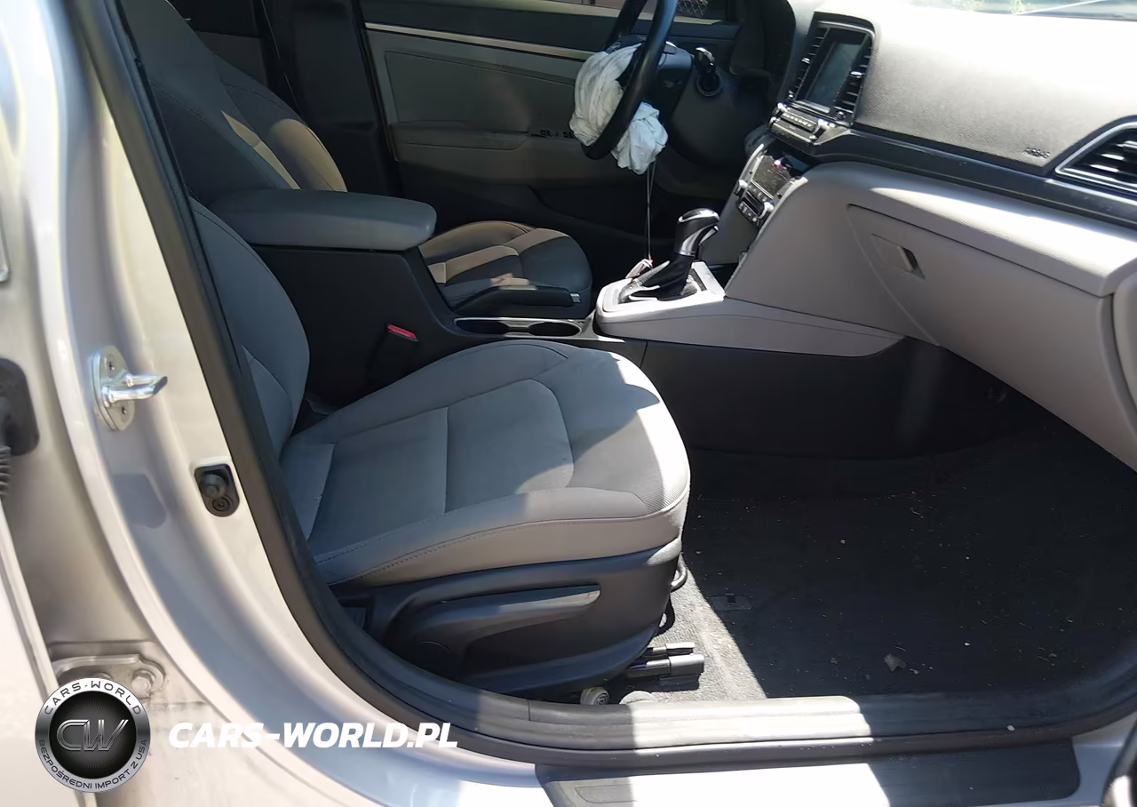 2018 Hyundai Elantra Value Edition VIN:5NPD84LF7JH339599 - 5