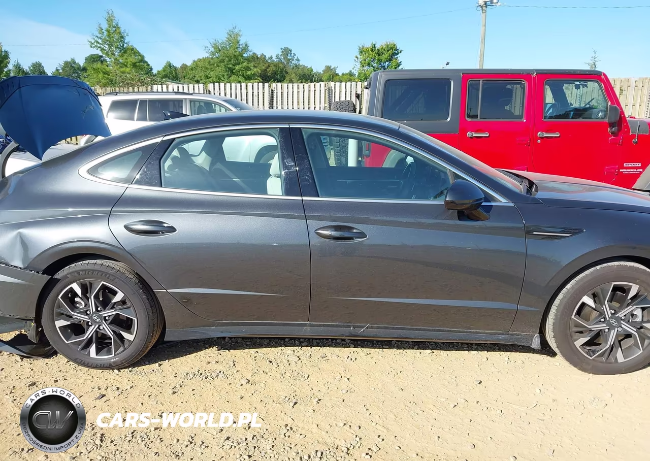 2025 Hyundai Sonata Sel VIN:KMHL64JA8SA428966 - 13