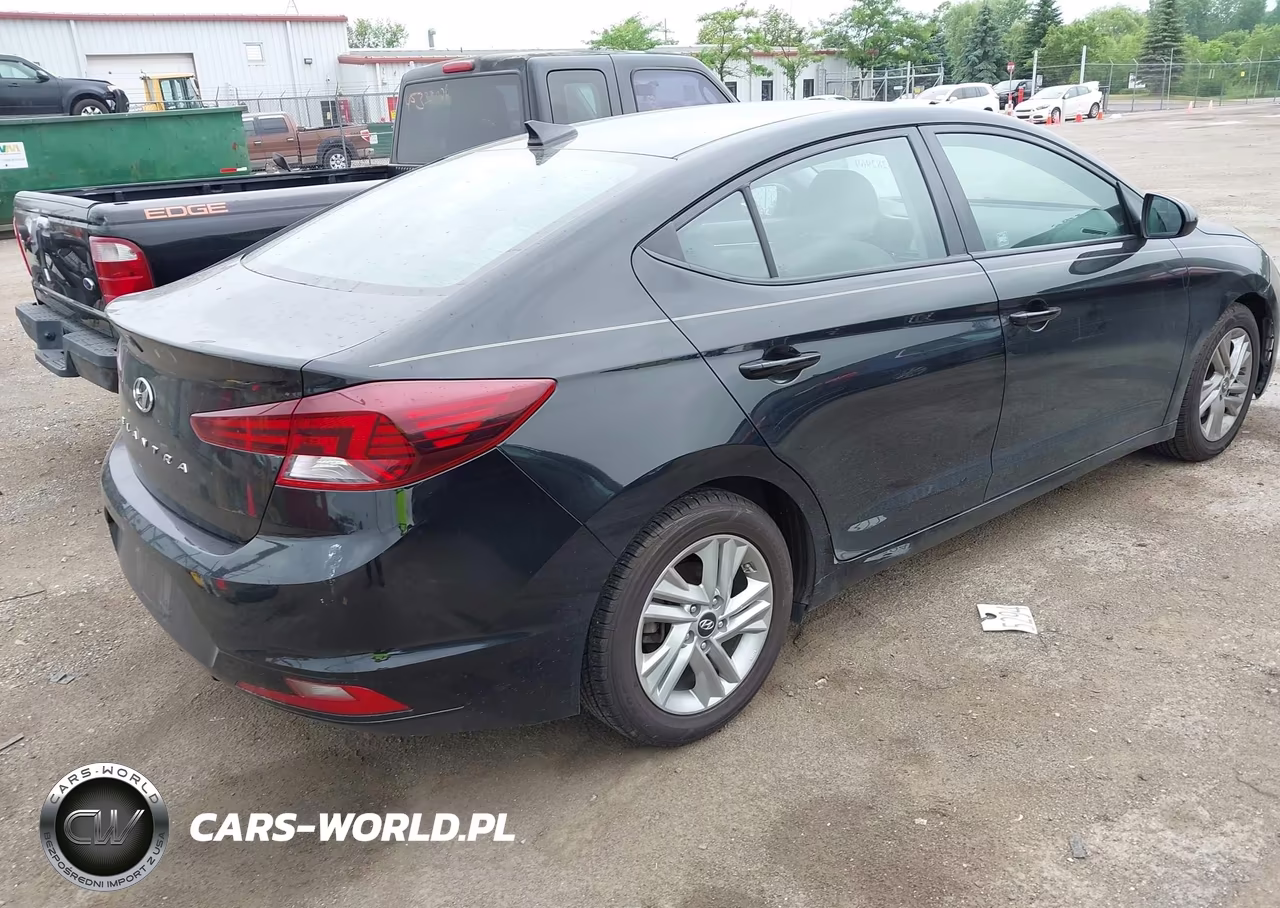 2020 Hyundai Elantra Sel VIN:5NPD84LF2LH627193 - 4