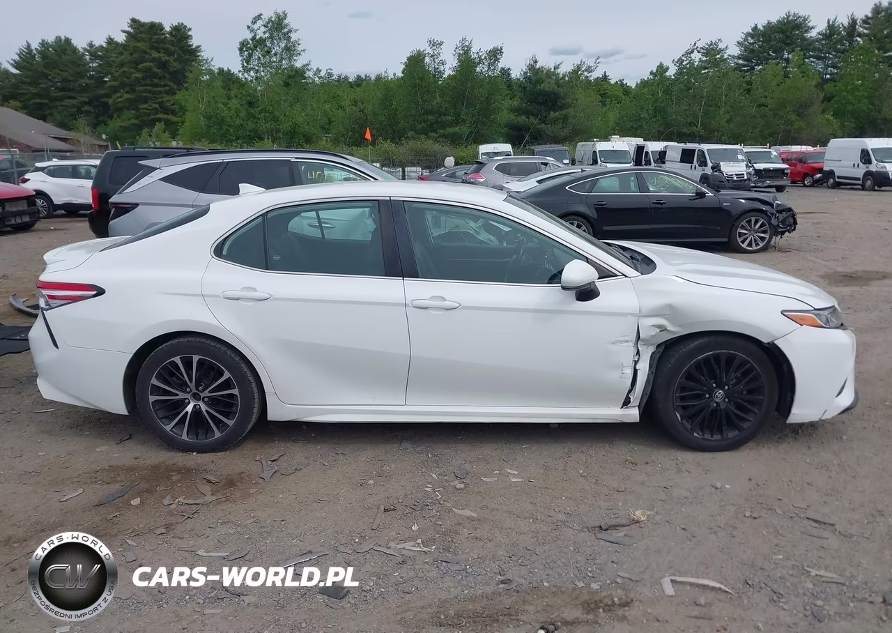 2020 Toyota Camry Se VIN:4T1G11AK2LU354452 - 13