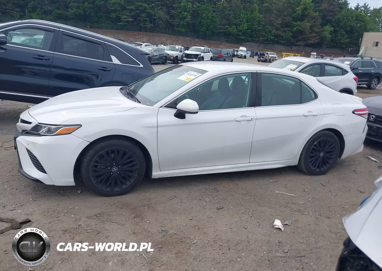 2020 Toyota Camry Se VIN:4T1G11AK2LU354452 - 14