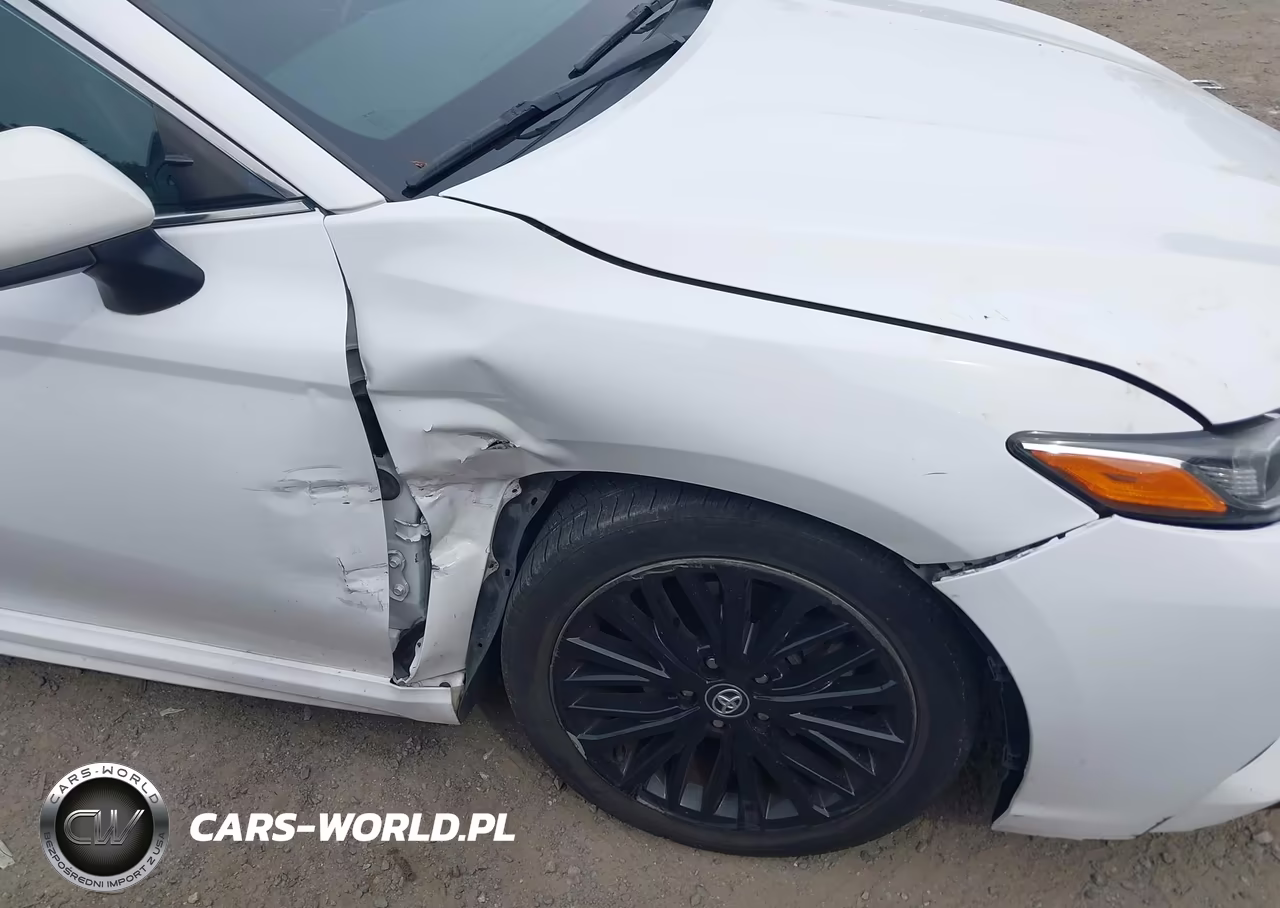 2020 Toyota Camry Se VIN:4T1G11AK2LU354452 - 6