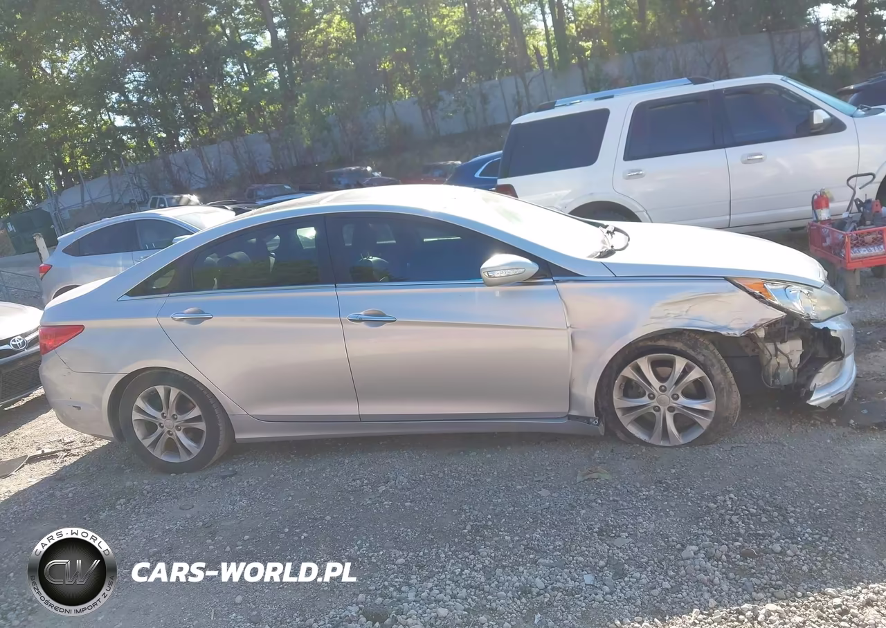 2012 Hyundai Sonata Limited VIN:5NPEC4AC1CH325423 - 12