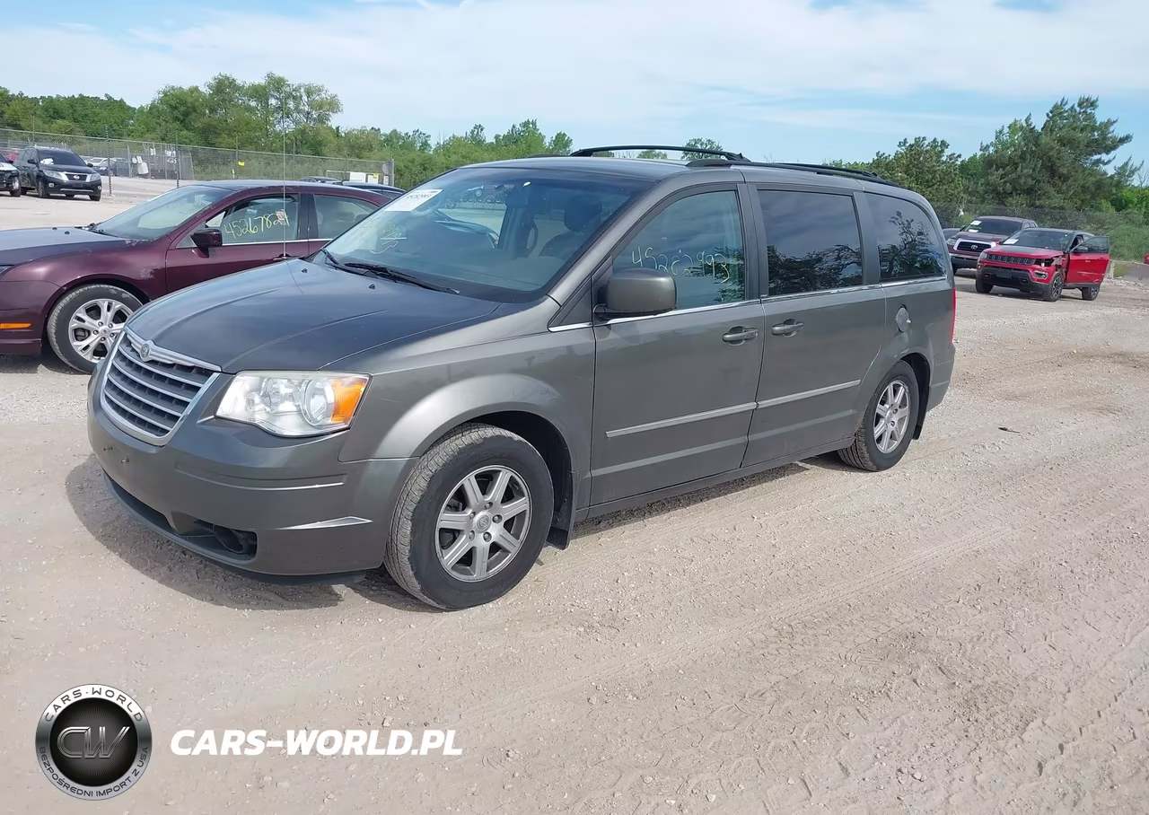 2010 Chrysler Town & Country Touring Plus VIN:2A4RR8D19AR361386 - 2