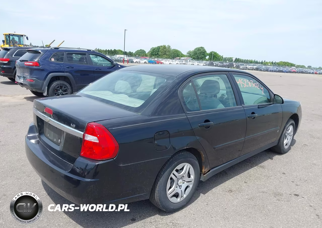 2007 Chevrolet Malibu Ls VIN:1G1ZS58FX7F303939 - 4