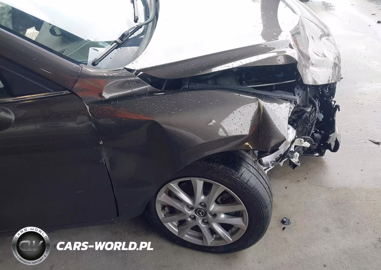 2018 Mazda Mazda3 Sport VIN:3MZBN1U7XJM188397 - 6