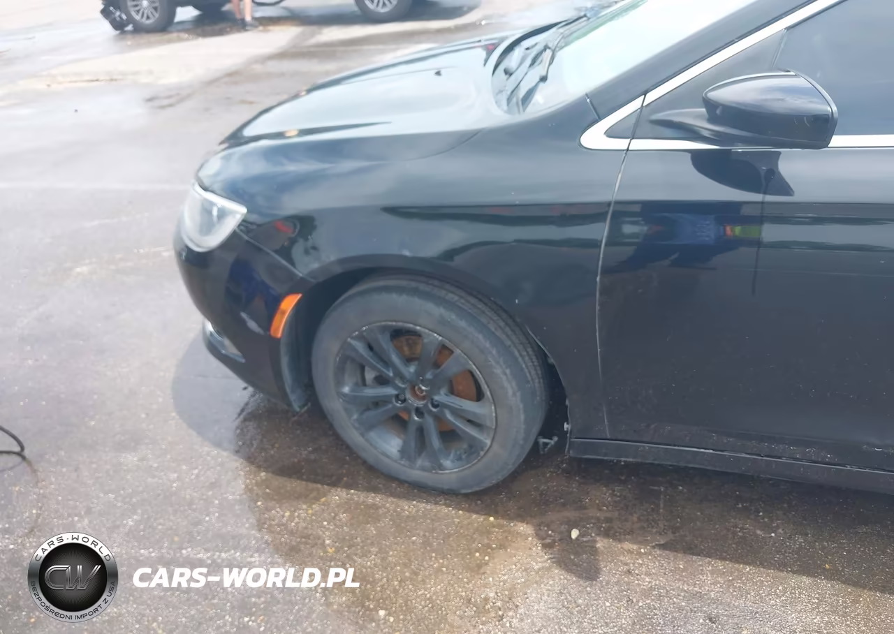 2015 Chrysler 200 Limited VIN:1C3CCCABXFN607738 - 6