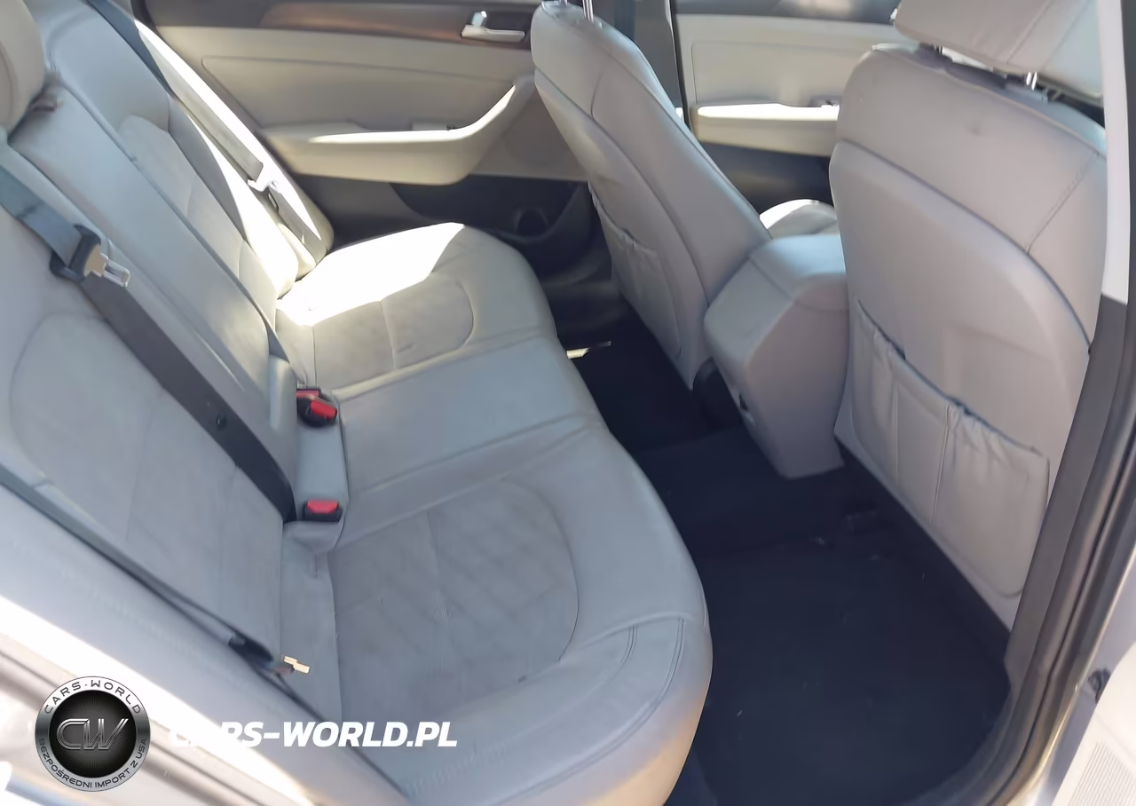 2017 Hyundai Sonata Sport VIN:5NPE34AF9HH590138 - 8