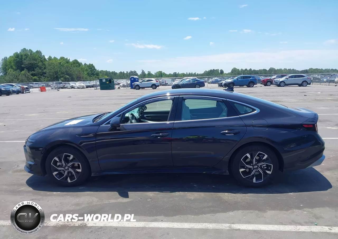 2025 Hyundai Sonata Sel VIN:KMHL64JA2SA517268 - 14