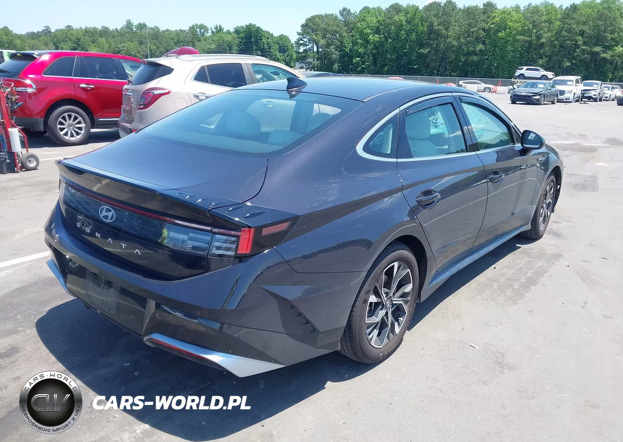 2025 Hyundai Sonata Sel VIN:KMHL64JA2SA517268 - 4