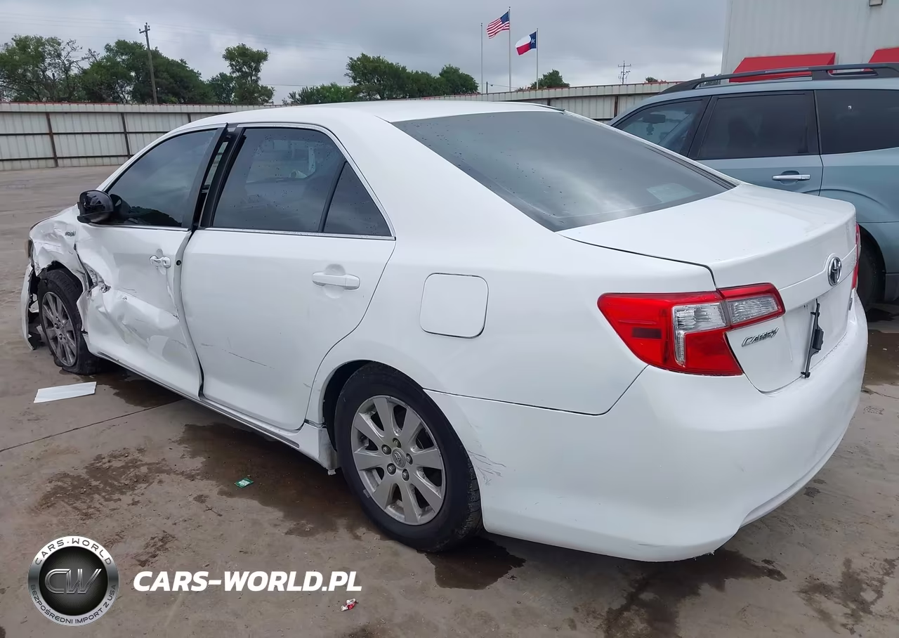 2014 Toyota Camry Hybrid Le VIN:4T1BD1FK0EU110991 - 14