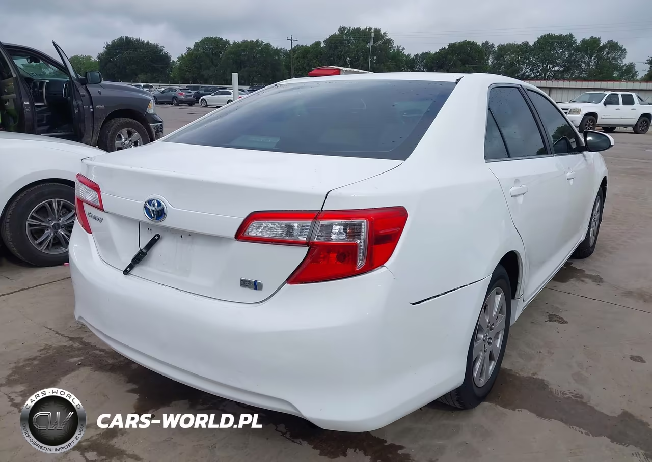 2014 Toyota Camry Hybrid Le VIN:4T1BD1FK0EU110991 - 4