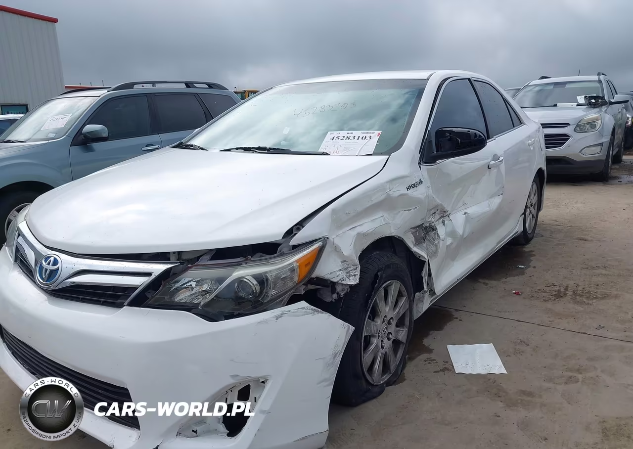 2014 Toyota Camry Hybrid Le VIN:4T1BD1FK0EU110991 - 6