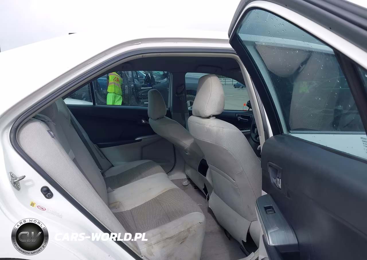 2014 Toyota Camry Hybrid Le VIN:4T1BD1FK0EU110991 - 8
