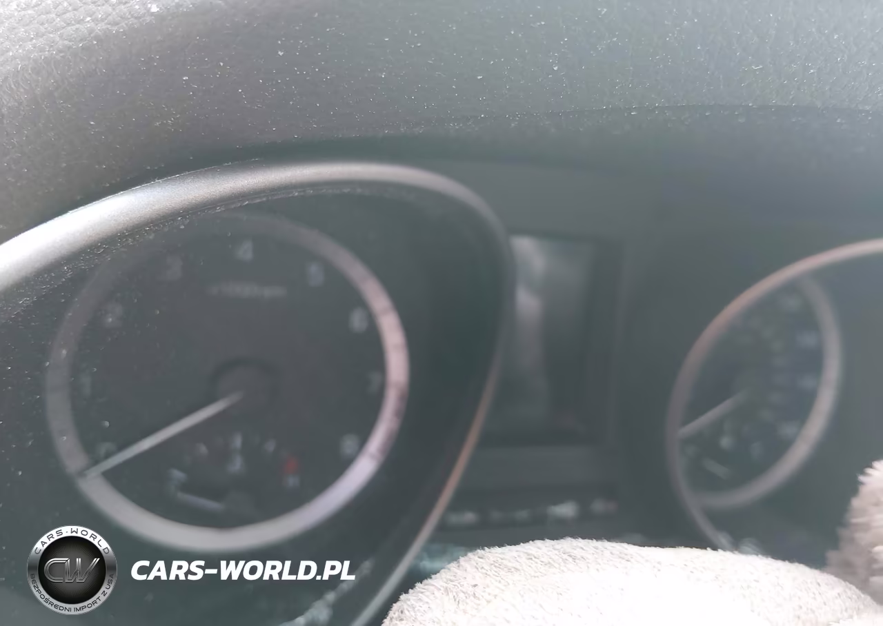 2017 Hyundai Santa Fe Sport 2.4L VIN:5NMZUDLB4HH020702 - 7