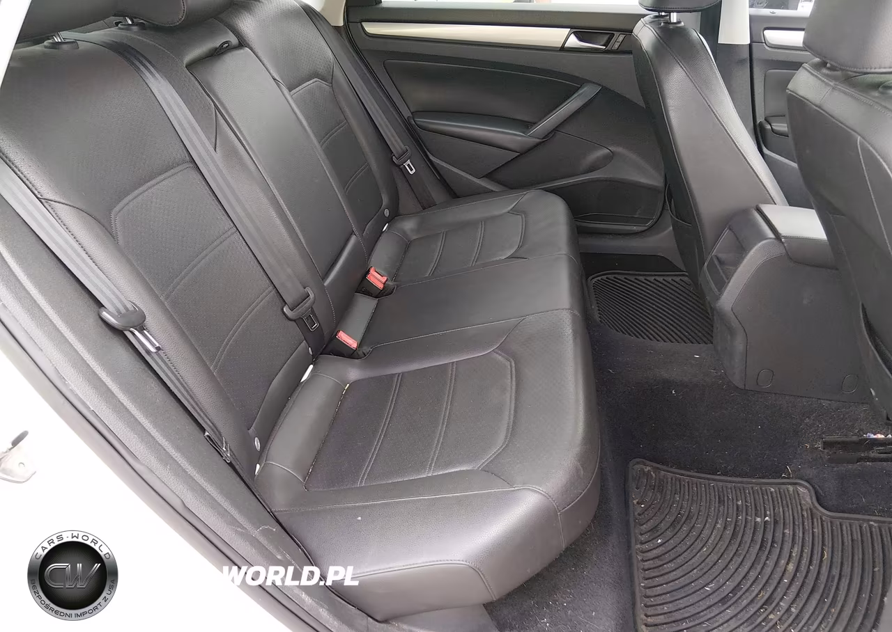 2014 Volkswagen Passat 1.8T Wolfsburg Edition VIN:1VWAT7A33EC034370 - 8