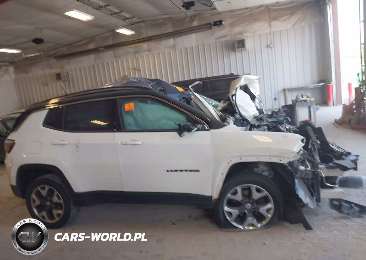 2018 Jeep Compass Limited 4X4 VIN:3C4NJDCB5JT315095 - 13