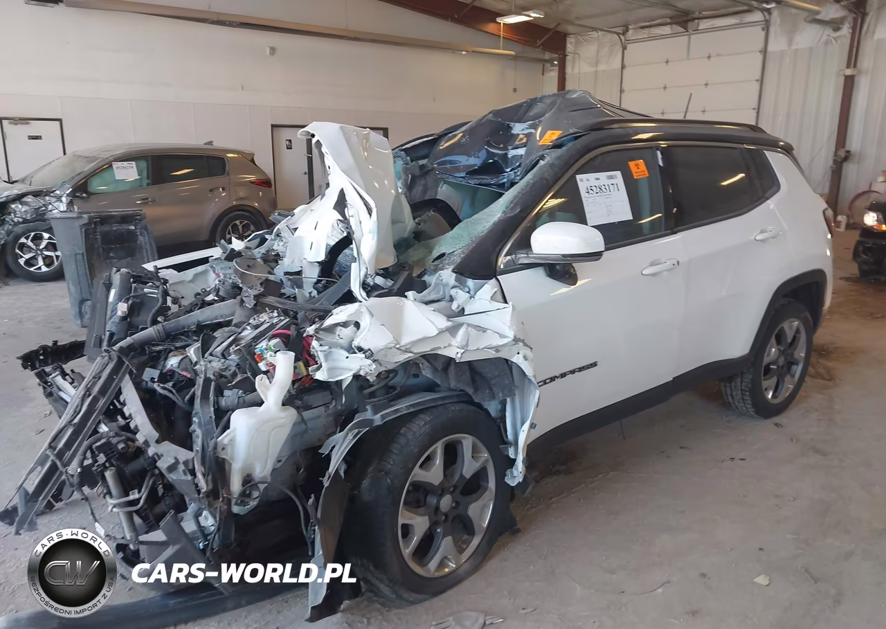 2018 Jeep Compass Limited 4X4 VIN:3C4NJDCB5JT315095 - 2