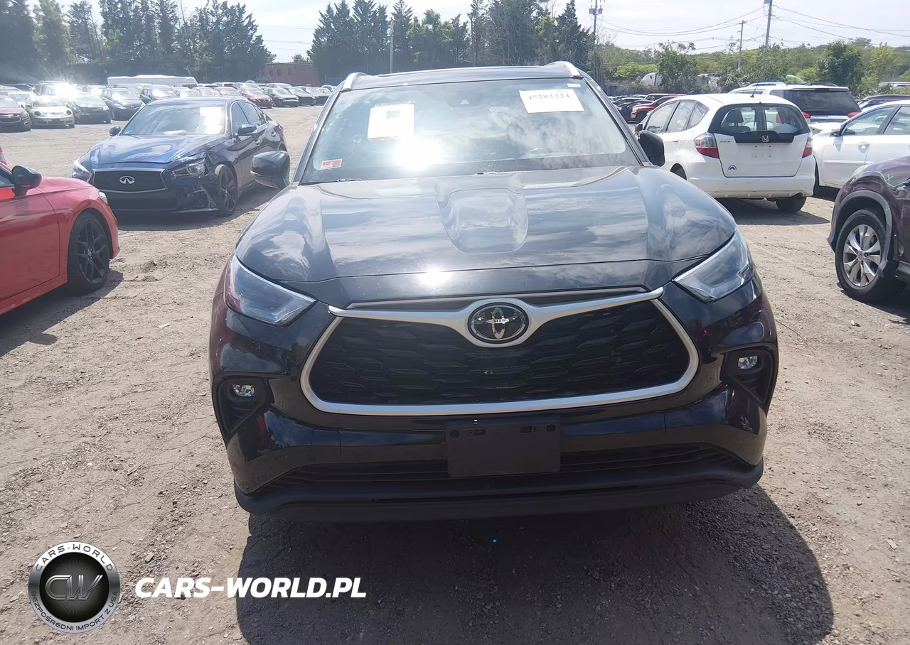2022 Toyota Highlander Xle VIN:5TDGZRBH9NS227056 - 12
