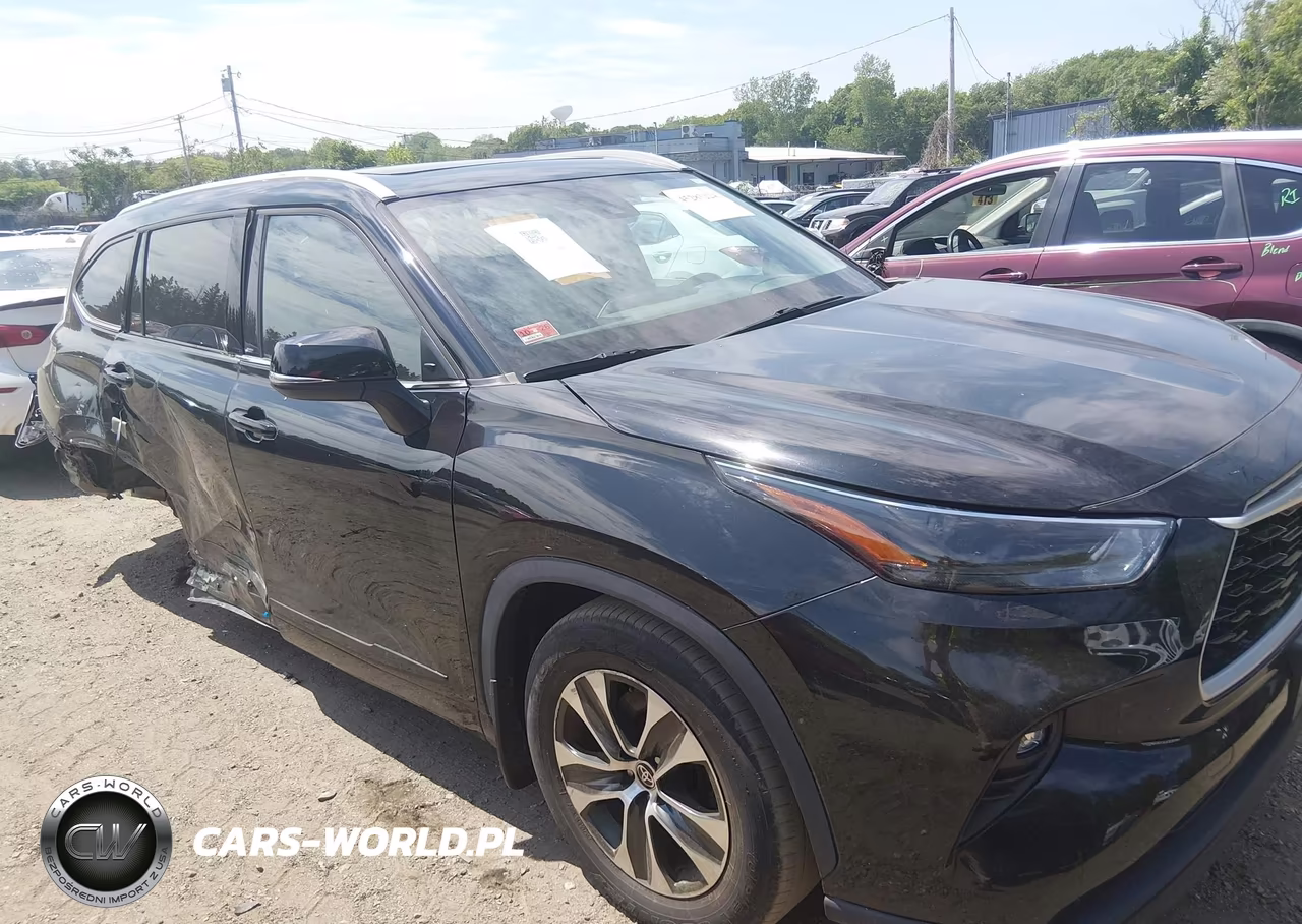 2022 Toyota Highlander Xle VIN:5TDGZRBH9NS227056 - 13